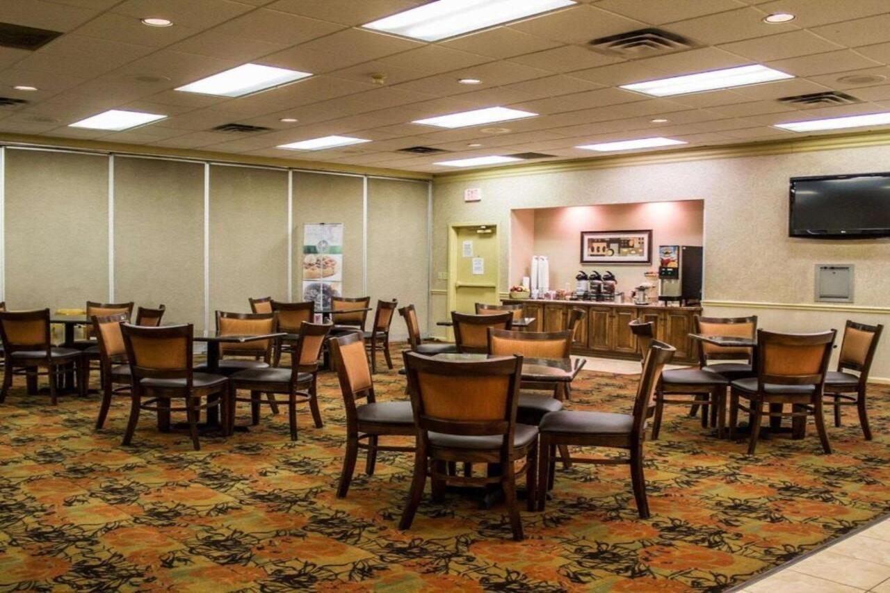 Quality Inn & Suites Mansfield Εξωτερικό φωτογραφία