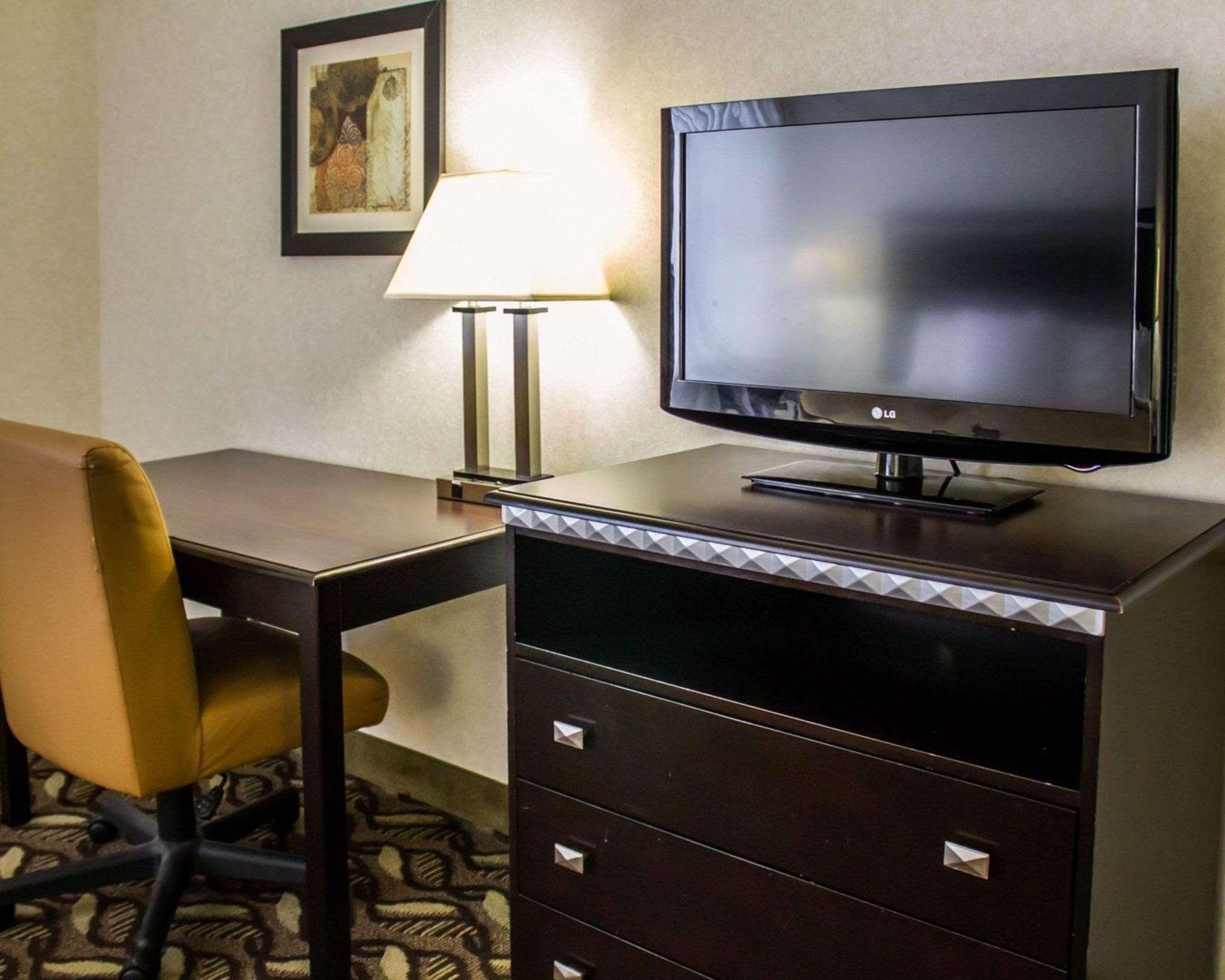 Quality Inn & Suites Mansfield Εξωτερικό φωτογραφία