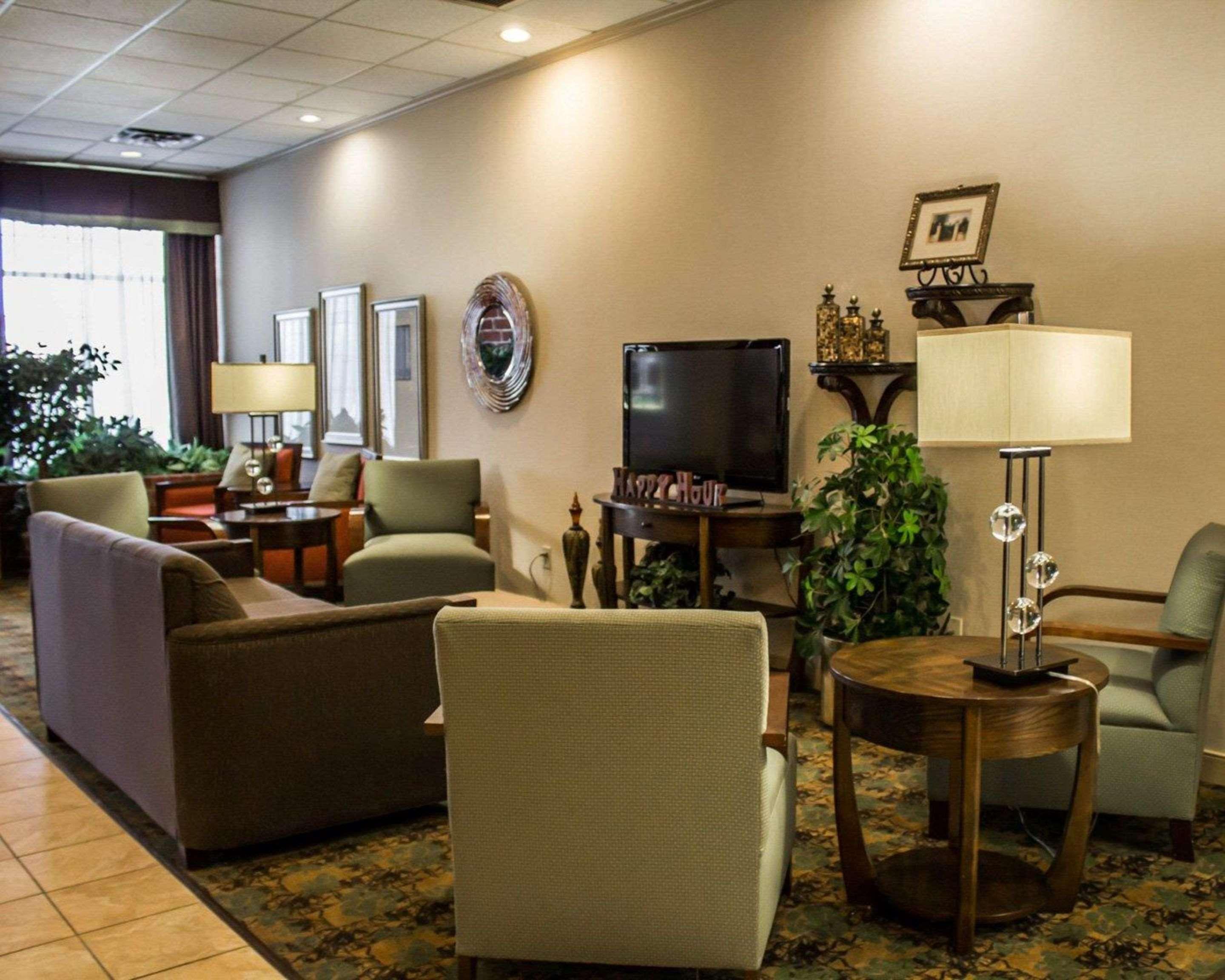 Quality Inn & Suites Mansfield Εξωτερικό φωτογραφία